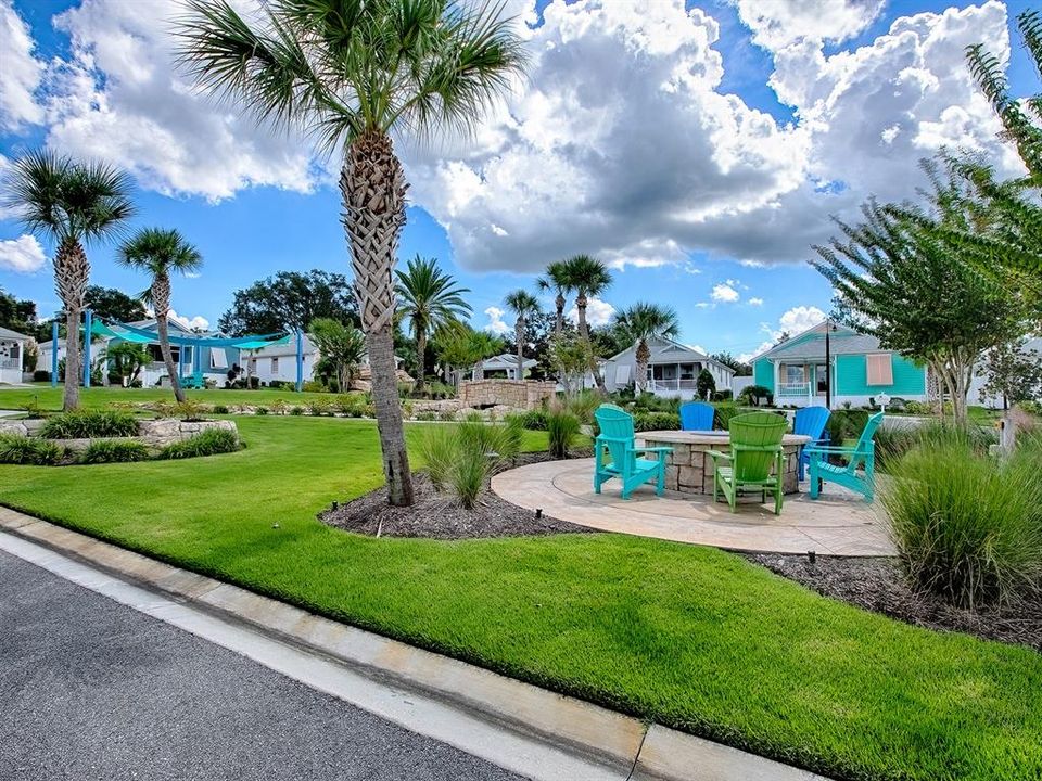 合同活跃: $340,000 (3 贝兹, 2 浴室, 1616 平方英尺)