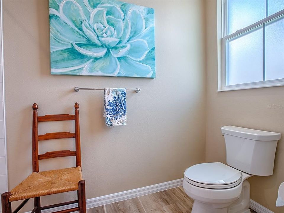 合同活跃: $340,000 (3 贝兹, 2 浴室, 1616 平方英尺)