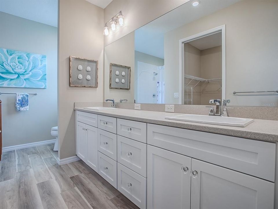 合同活跃: $340,000 (3 贝兹, 2 浴室, 1616 平方英尺)