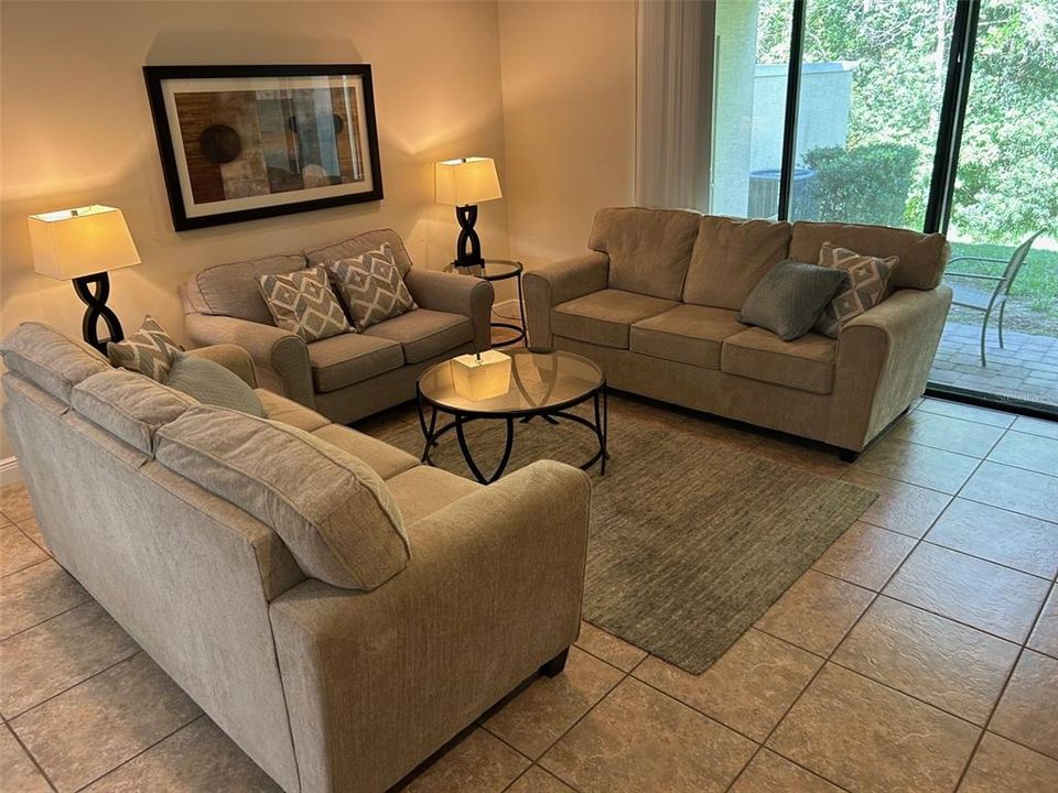 На продажу: $272,500 (3 спален, 2 ванн, 1632 Квадратных фут)