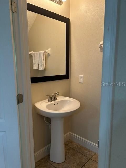 На продажу: $272,500 (3 спален, 2 ванн, 1632 Квадратных фут)