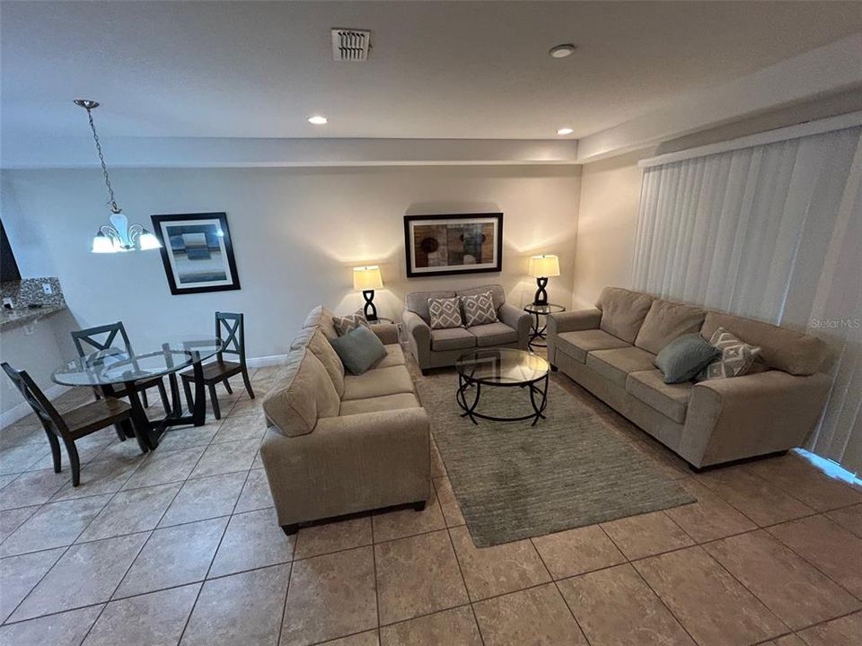 На продажу: $272,500 (3 спален, 2 ванн, 1632 Квадратных фут)