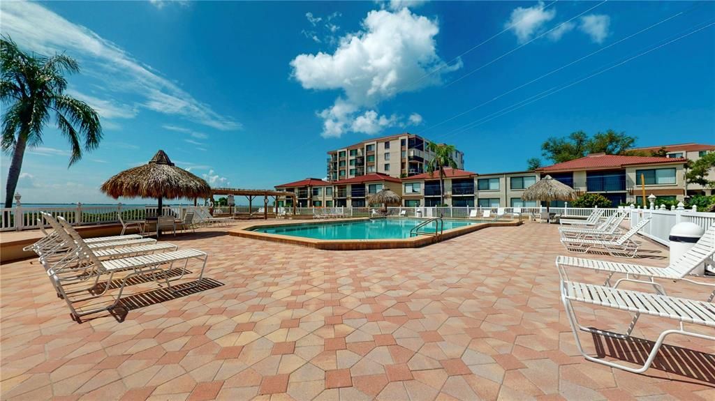 出租: $2,250 (1 贝兹, 1 浴室, 780 平方英尺)