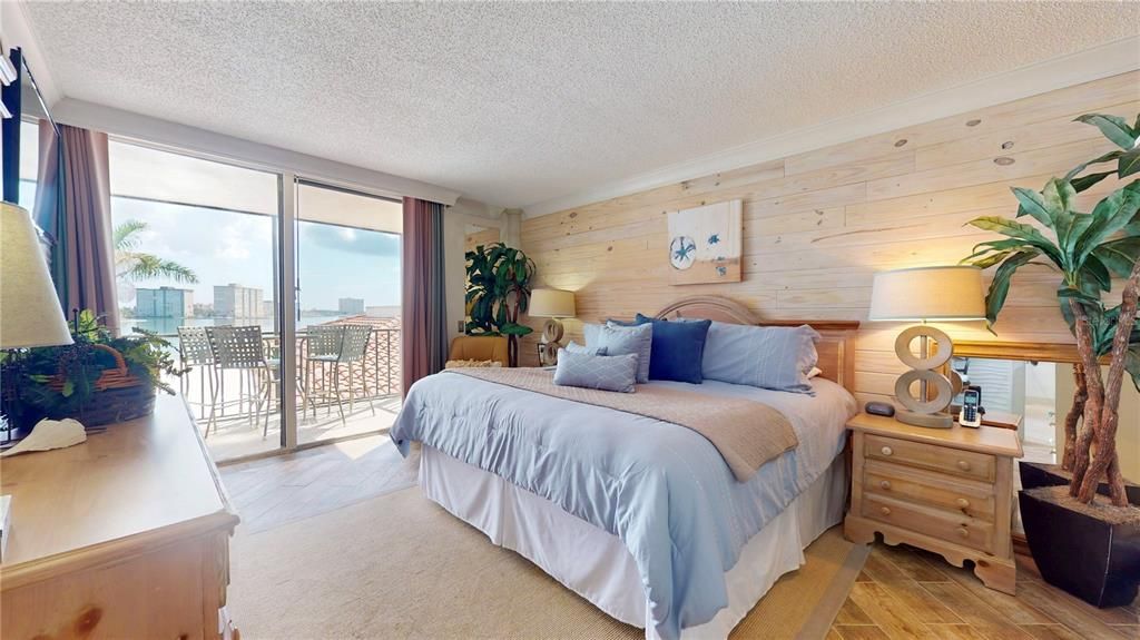 出租: $2,250 (1 贝兹, 1 浴室, 780 平方英尺)