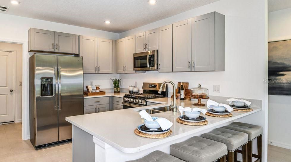 Active With Contract: $314,999 (3 beds, 2 baths, 1455 Square Feet)