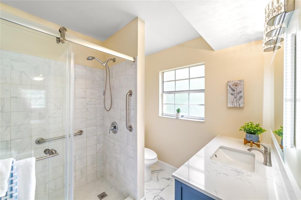 En Venta: $429,900 (3 camas, 2 baños, 1956 Pies cuadrados)