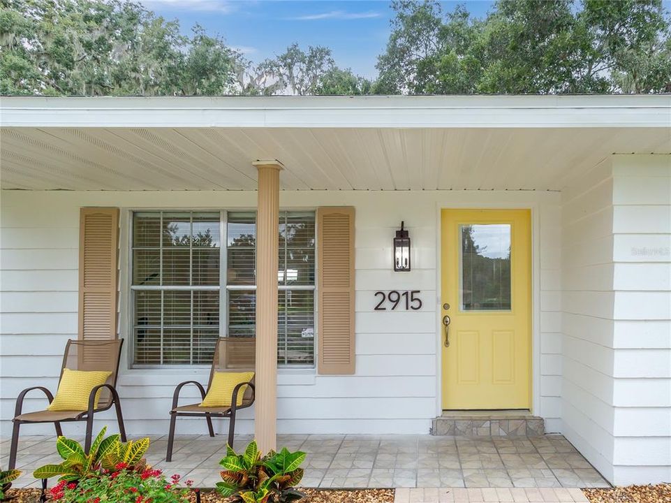 En Venta: $429,900 (3 camas, 2 baños, 1956 Pies cuadrados)