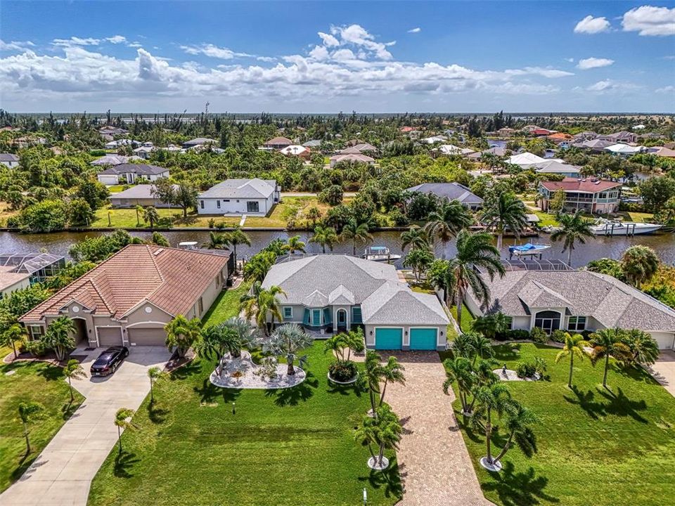 Activo con contrato: $610,000 (3 camas, 2 baños, 1926 Pies cuadrados)