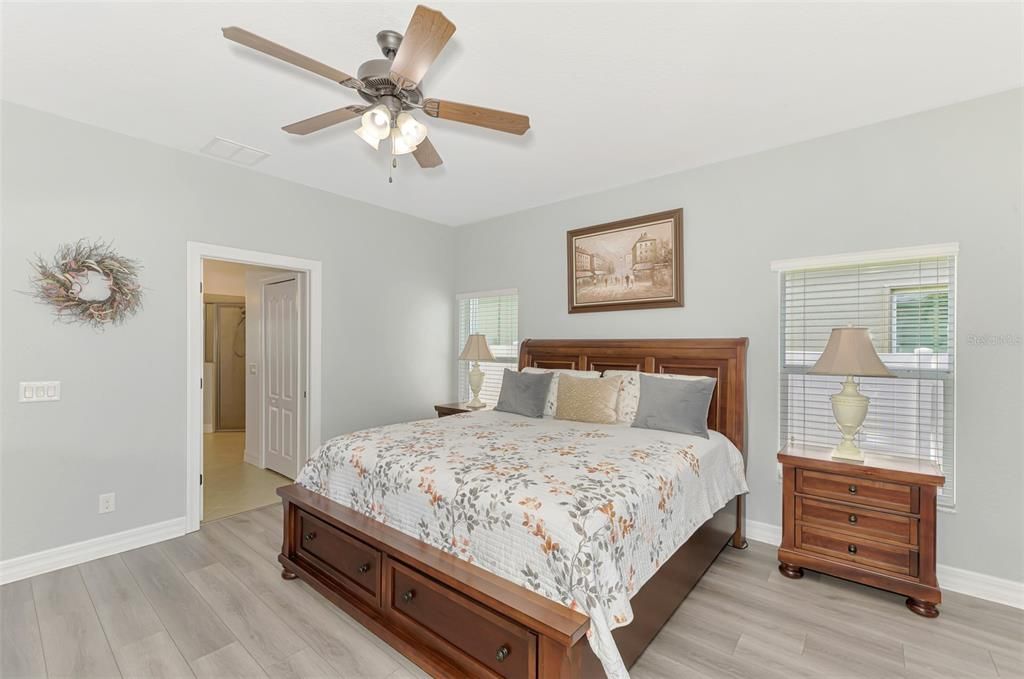 Activo con contrato: $610,000 (3 camas, 2 baños, 1926 Pies cuadrados)