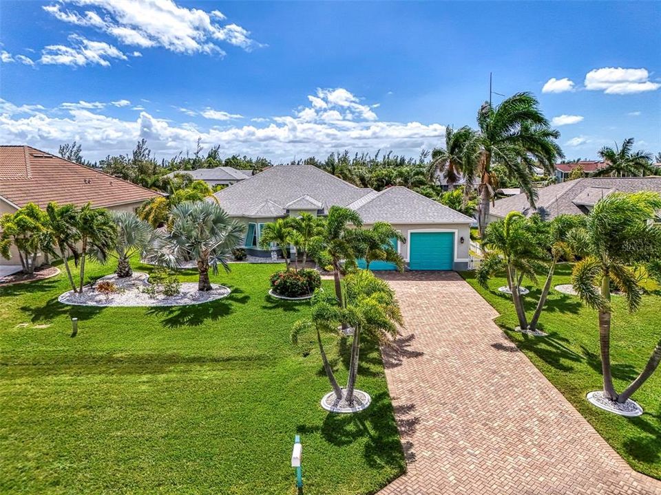 Activo con contrato: $610,000 (3 camas, 2 baños, 1926 Pies cuadrados)