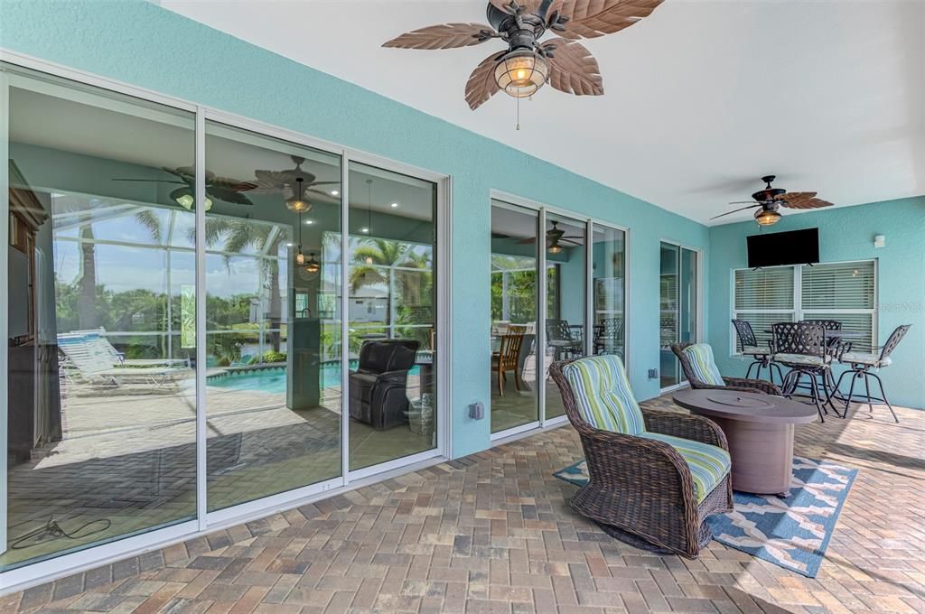 Activo con contrato: $610,000 (3 camas, 2 baños, 1926 Pies cuadrados)