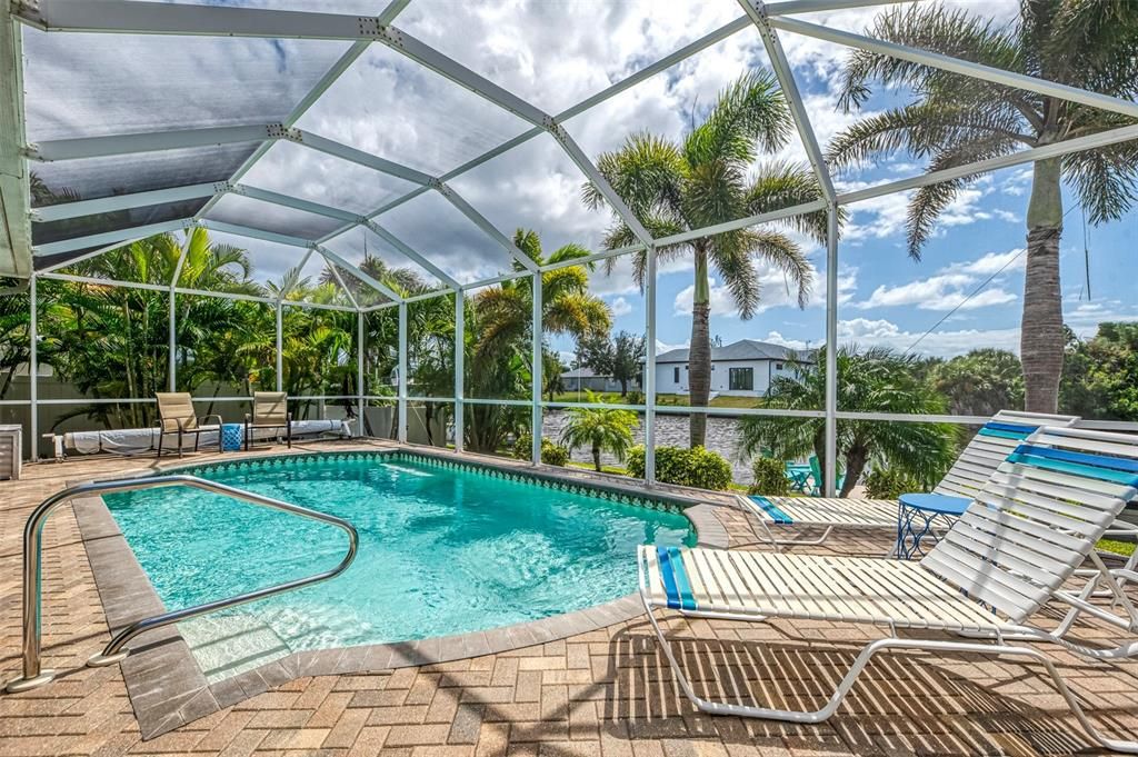 Activo con contrato: $610,000 (3 camas, 2 baños, 1926 Pies cuadrados)