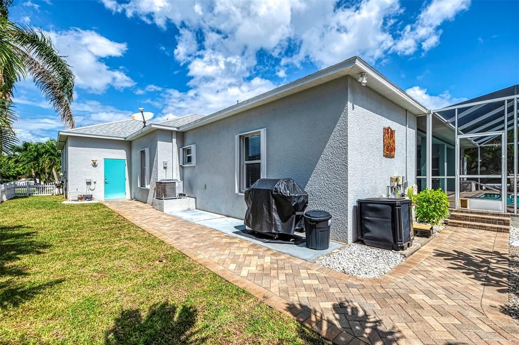 Activo con contrato: $610,000 (3 camas, 2 baños, 1926 Pies cuadrados)