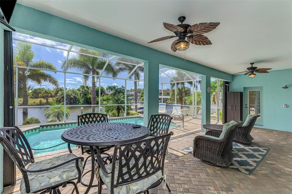 Activo con contrato: $610,000 (3 camas, 2 baños, 1926 Pies cuadrados)