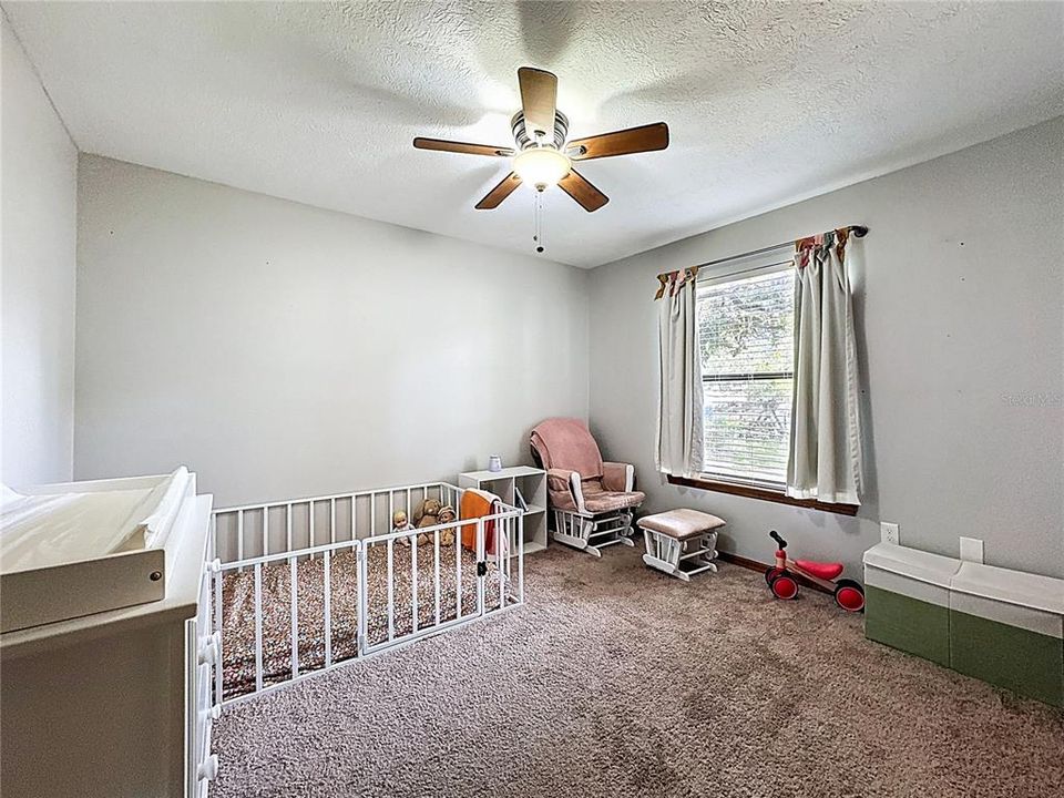 For Sale: $345,000 (3 beds, 2 baths, 1233 Square Feet)