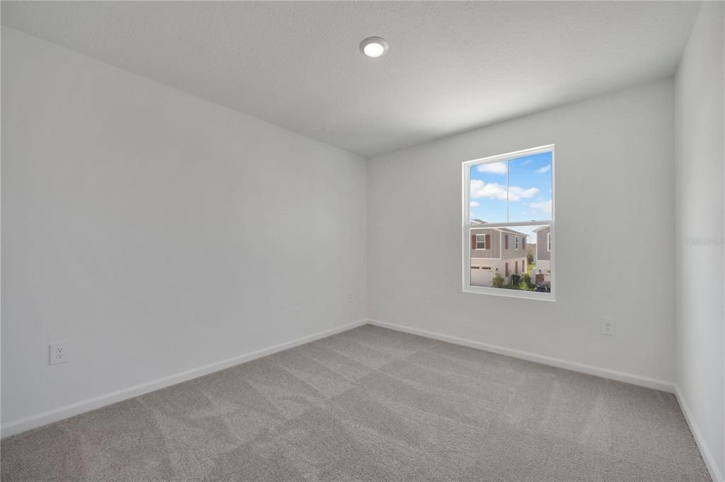 For Rent: $2,200 (4 beds, 2 baths, 1874 Square Feet)