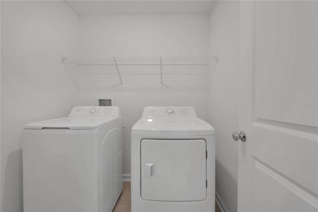 For Rent: $2,200 (4 beds, 2 baths, 1874 Square Feet)