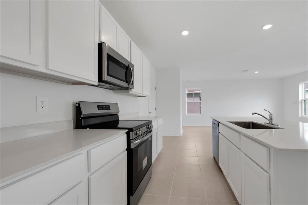 For Rent: $2,200 (4 beds, 2 baths, 1874 Square Feet)