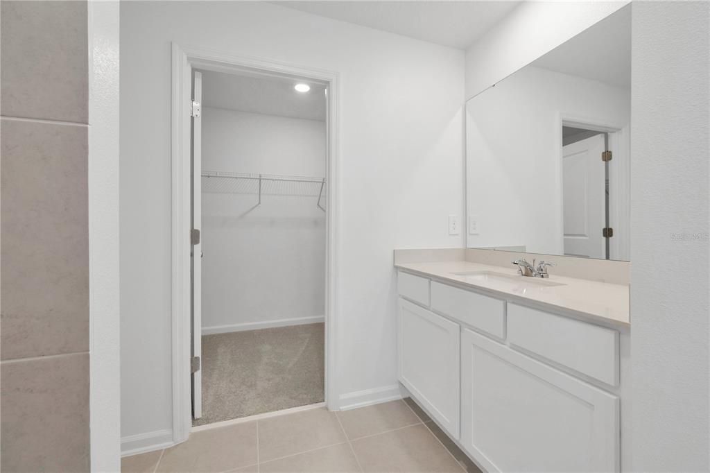 For Rent: $2,200 (4 beds, 2 baths, 1874 Square Feet)