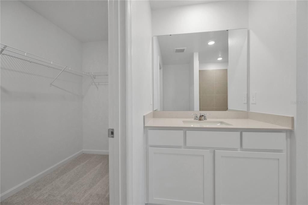 For Rent: $2,200 (4 beds, 2 baths, 1874 Square Feet)