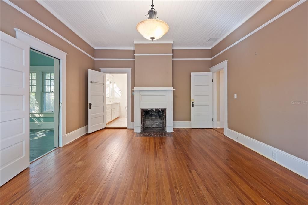 待售: $325,000 (3 贝兹, 2 浴室, 1815 平方英尺)