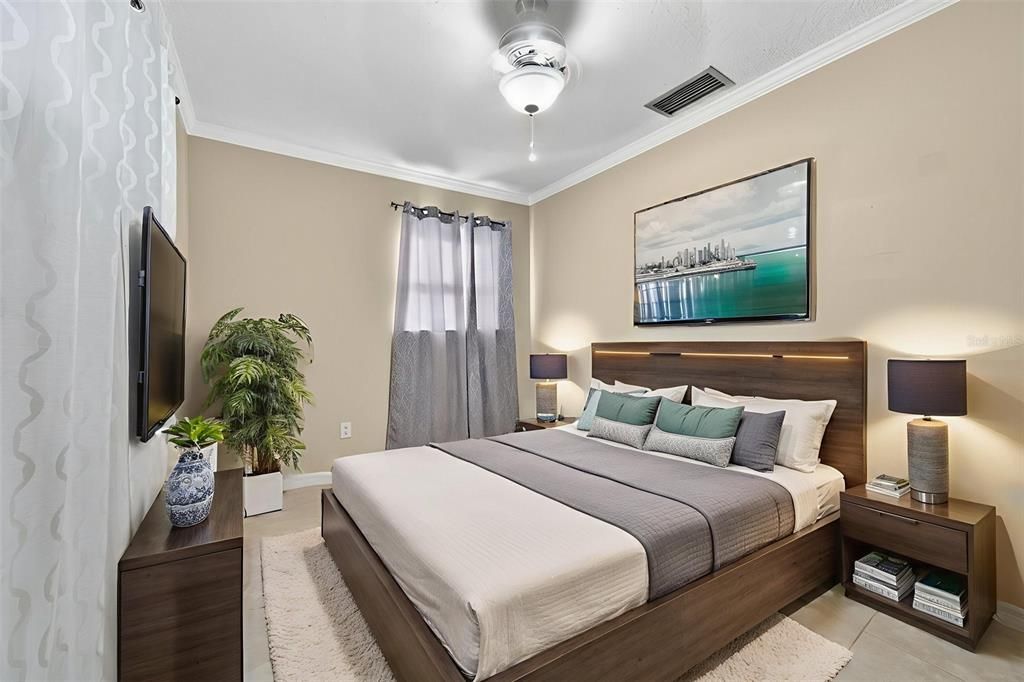 For Sale: $725,000 (5 beds, 4 baths, 2473 Square Feet)