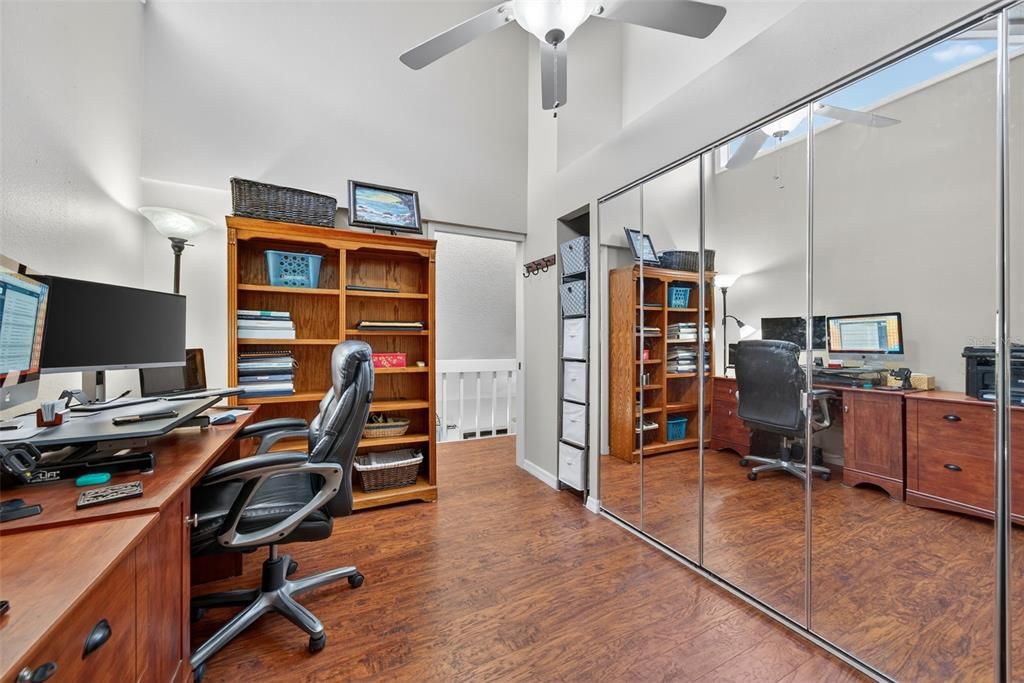 For Sale: $725,000 (5 beds, 4 baths, 2473 Square Feet)