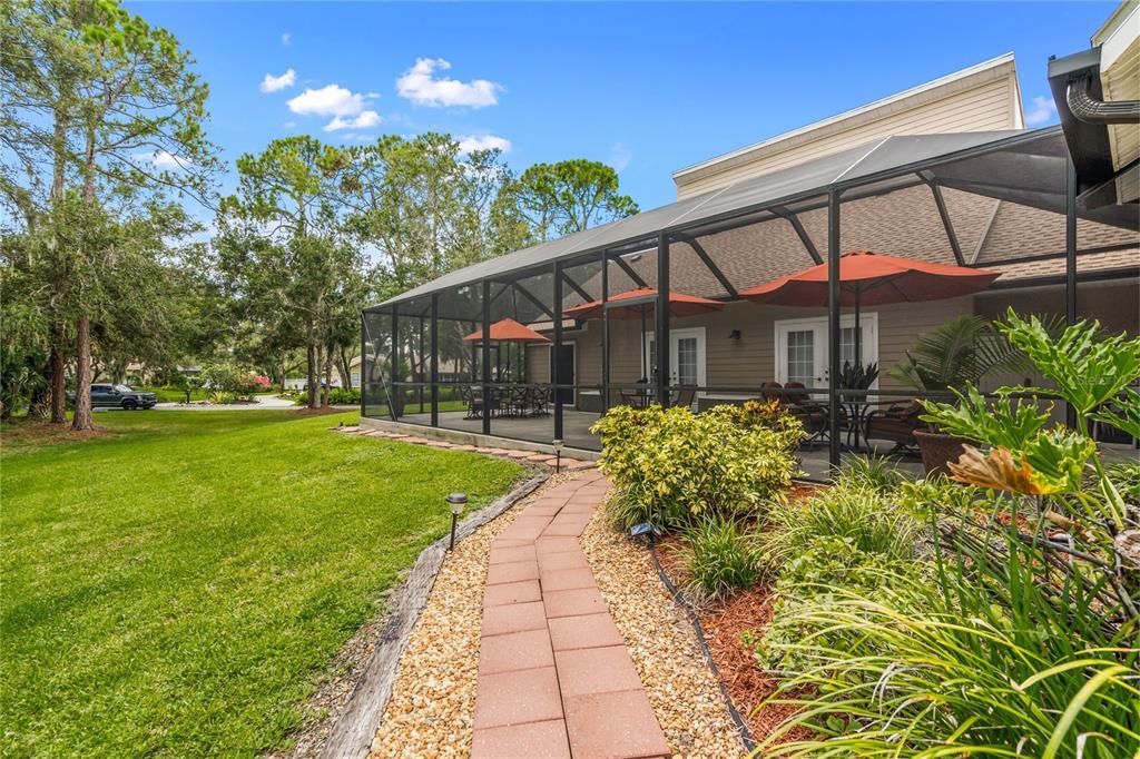 For Sale: $725,000 (5 beds, 4 baths, 2473 Square Feet)