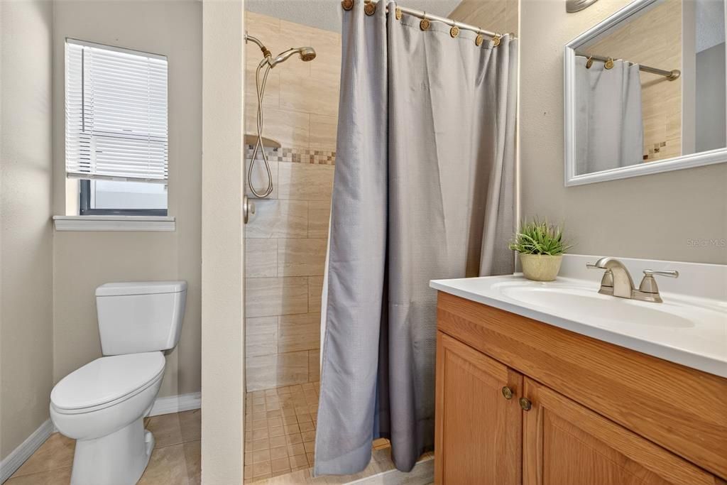 For Sale: $725,000 (5 beds, 4 baths, 2473 Square Feet)