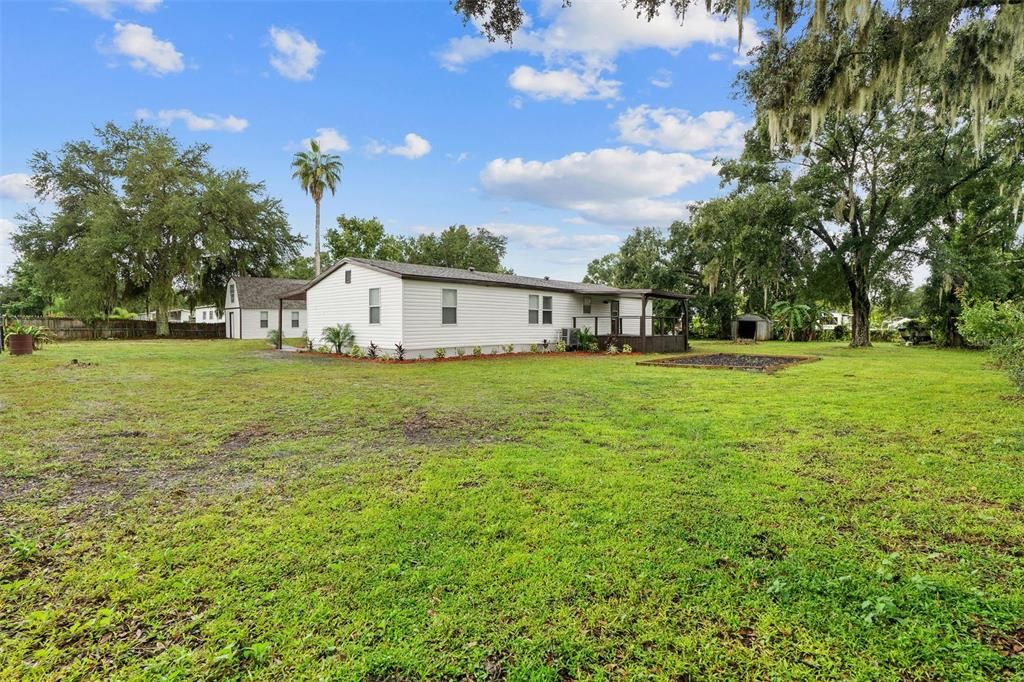 Под контрактом: $279,900 (4 спален, 2 ванн, 1440 Квадратных фут)