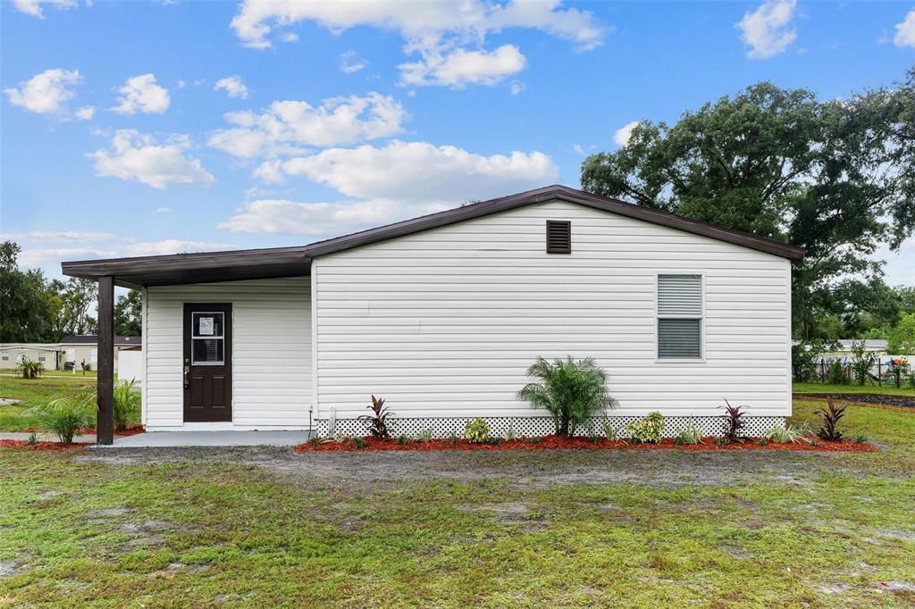 Под контрактом: $279,900 (4 спален, 2 ванн, 1440 Квадратных фут)