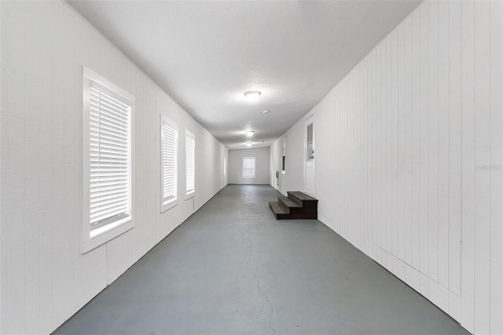 Под контрактом: $279,900 (4 спален, 2 ванн, 1440 Квадратных фут)