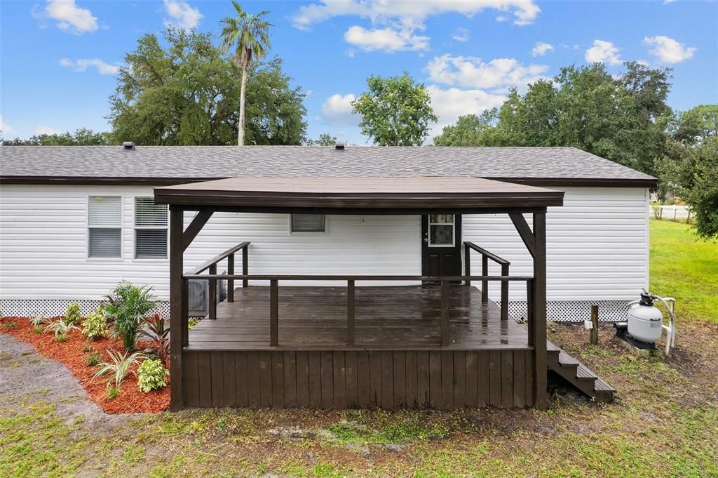 Под контрактом: $279,900 (4 спален, 2 ванн, 1440 Квадратных фут)