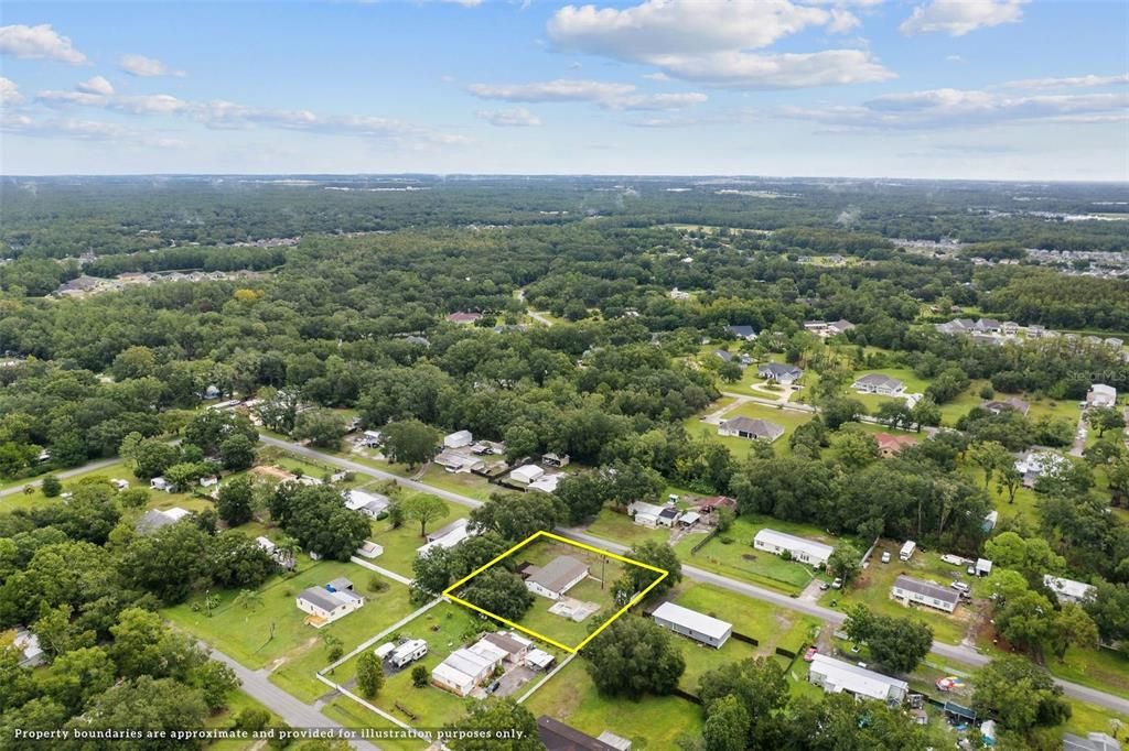 Под контрактом: $279,900 (4 спален, 2 ванн, 1440 Квадратных фут)