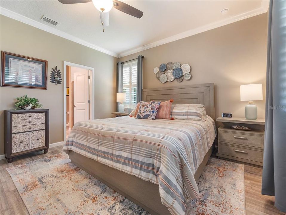 Под контрактом: $293,392 (2 спален, 2 ванн, 1432 Квадратных фут)