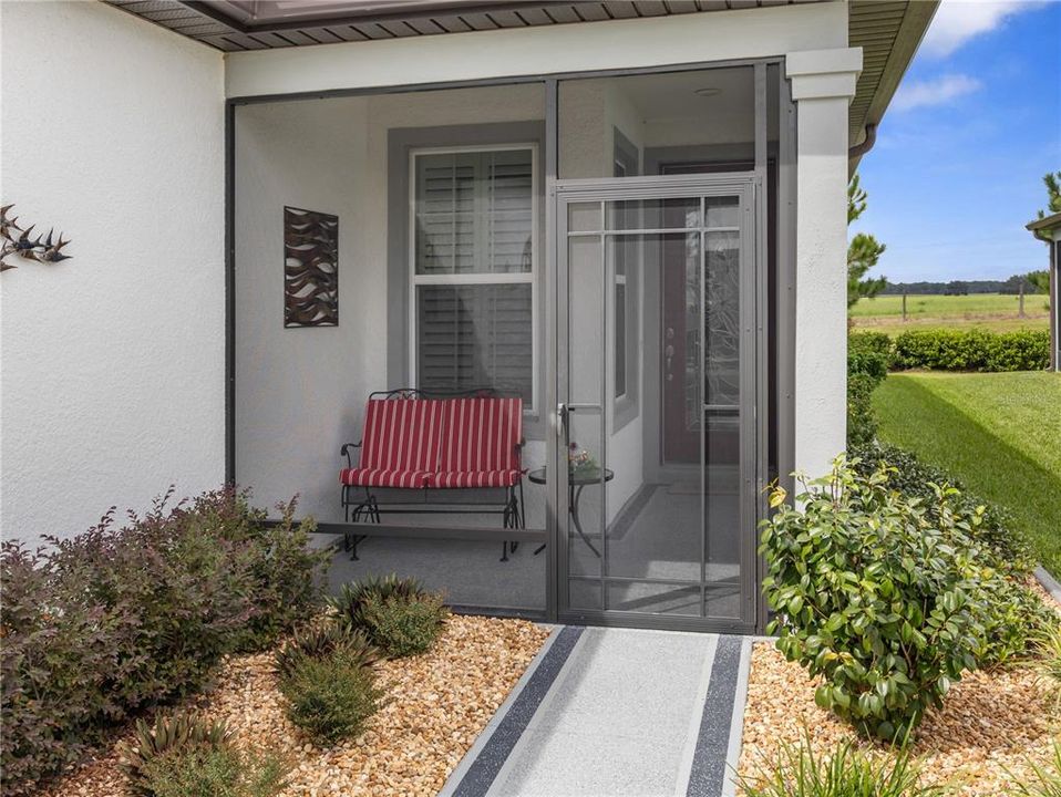 Под контрактом: $293,392 (2 спален, 2 ванн, 1432 Квадратных фут)