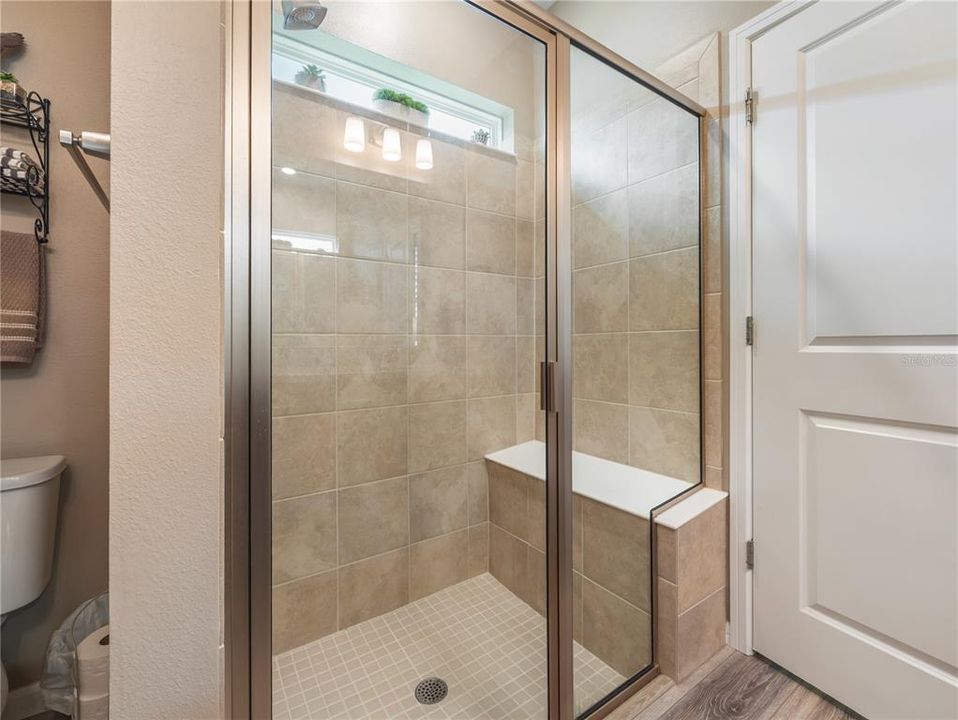 Под контрактом: $293,392 (2 спален, 2 ванн, 1432 Квадратных фут)