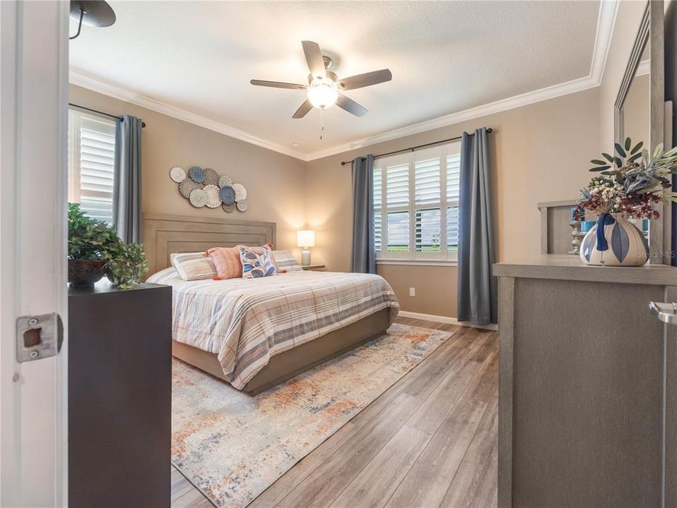 Под контрактом: $293,392 (2 спален, 2 ванн, 1432 Квадратных фут)