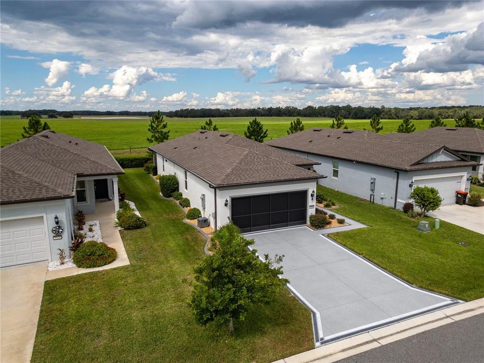 Под контрактом: $293,392 (2 спален, 2 ванн, 1432 Квадратных фут)