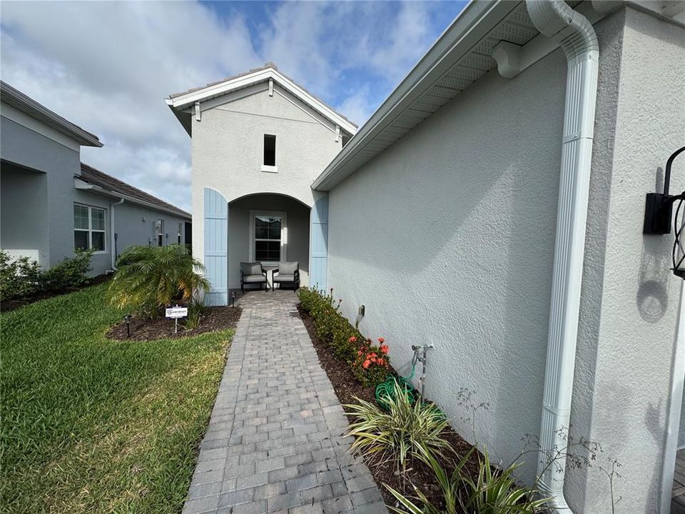 For Rent: $6,000 (2 beds, 2 baths, 1524 Square Feet)