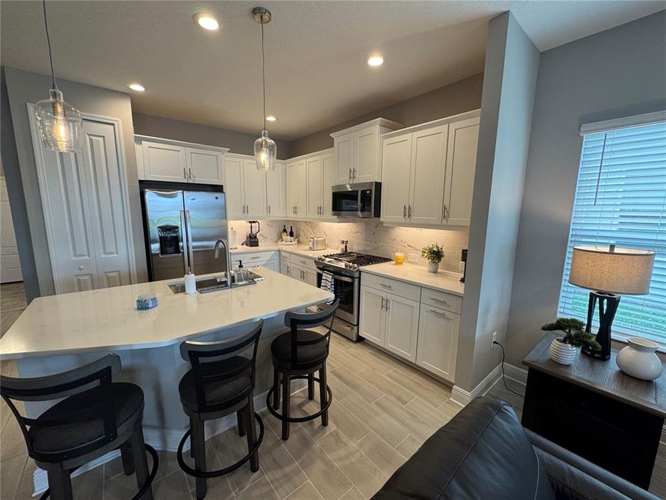 For Rent: $6,000 (2 beds, 2 baths, 1524 Square Feet)