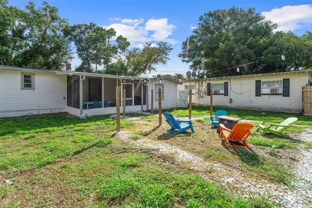 For Sale: $445,000 (3 beds, 2 baths, 1172 Square Feet)