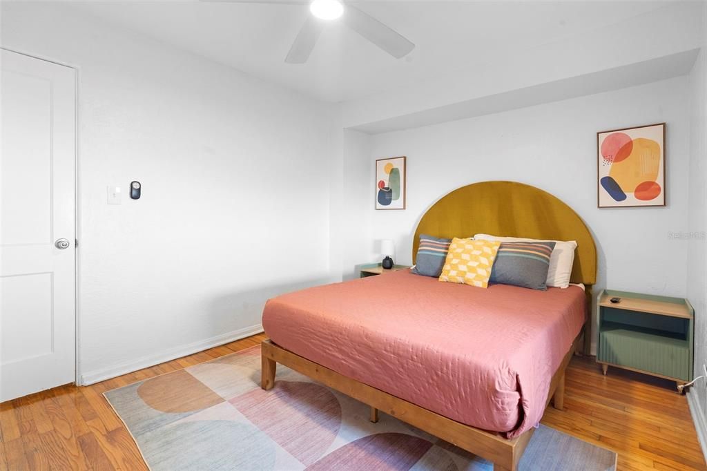 For Sale: $445,000 (3 beds, 2 baths, 1172 Square Feet)