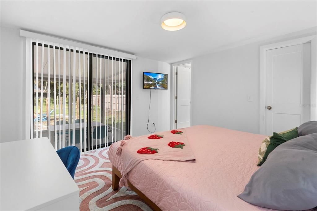 For Sale: $445,000 (3 beds, 2 baths, 1172 Square Feet)