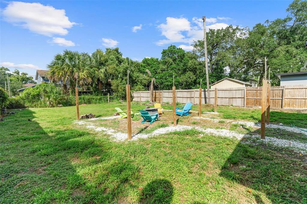 For Sale: $445,000 (3 beds, 2 baths, 1172 Square Feet)