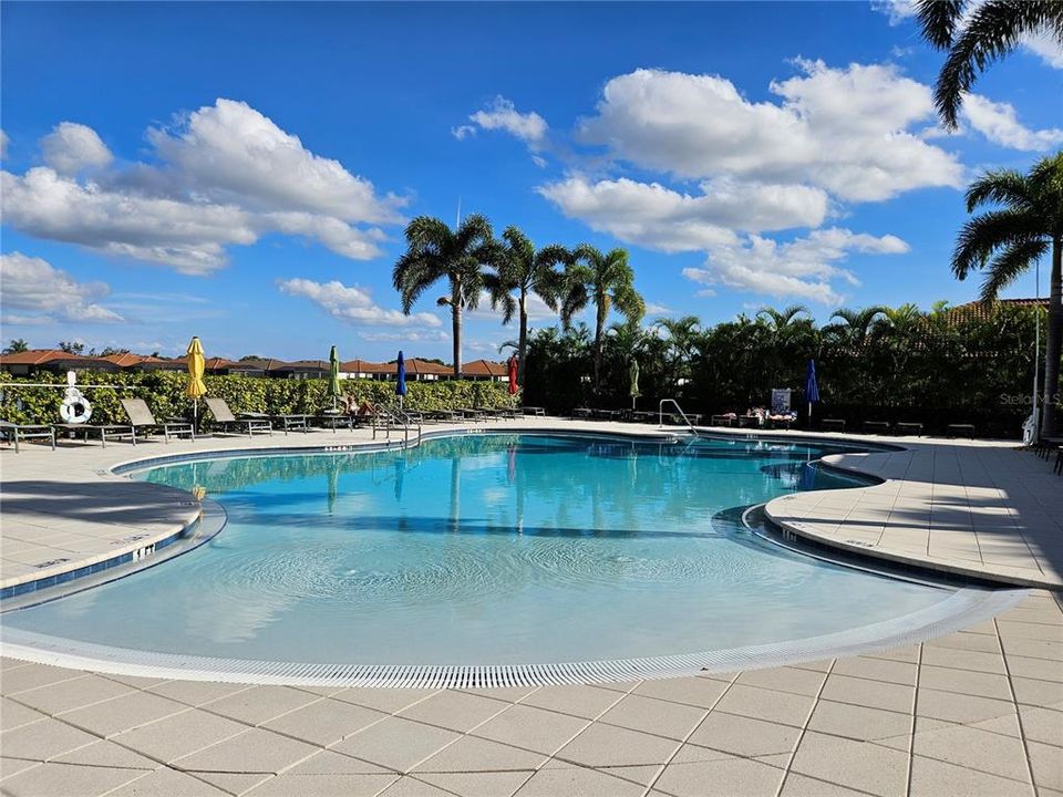 For Rent: $2,100 (3 beds, 2 baths, 1412 Square Feet)