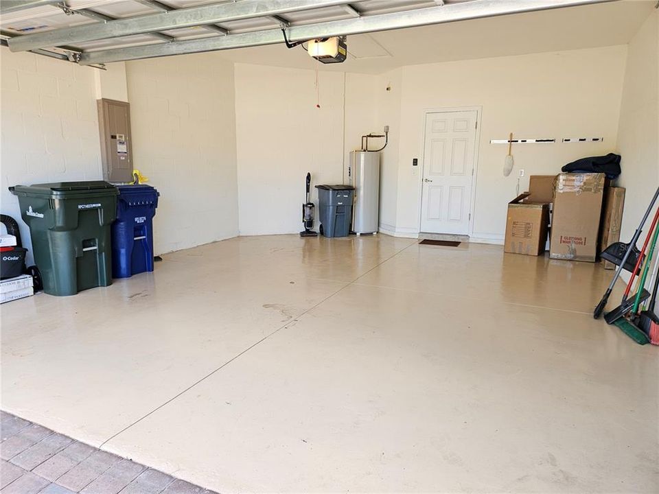 For Rent: $2,100 (3 beds, 2 baths, 1412 Square Feet)