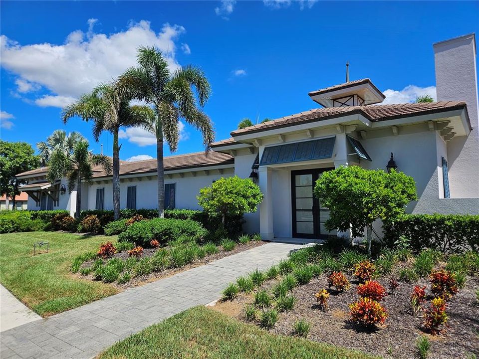 For Rent: $2,100 (3 beds, 2 baths, 1412 Square Feet)