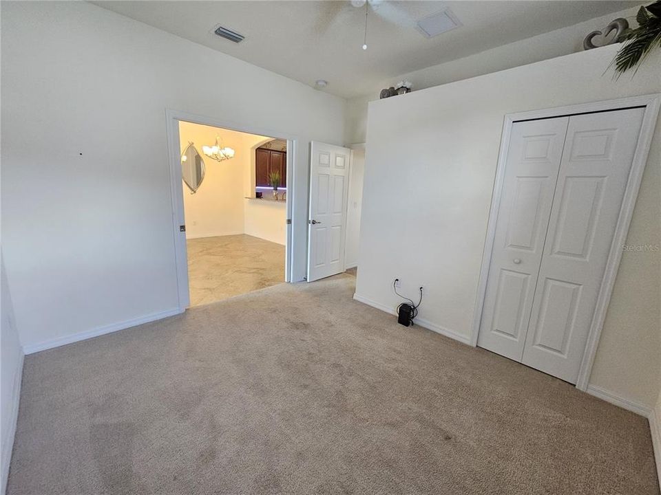 For Rent: $2,100 (3 beds, 2 baths, 1412 Square Feet)