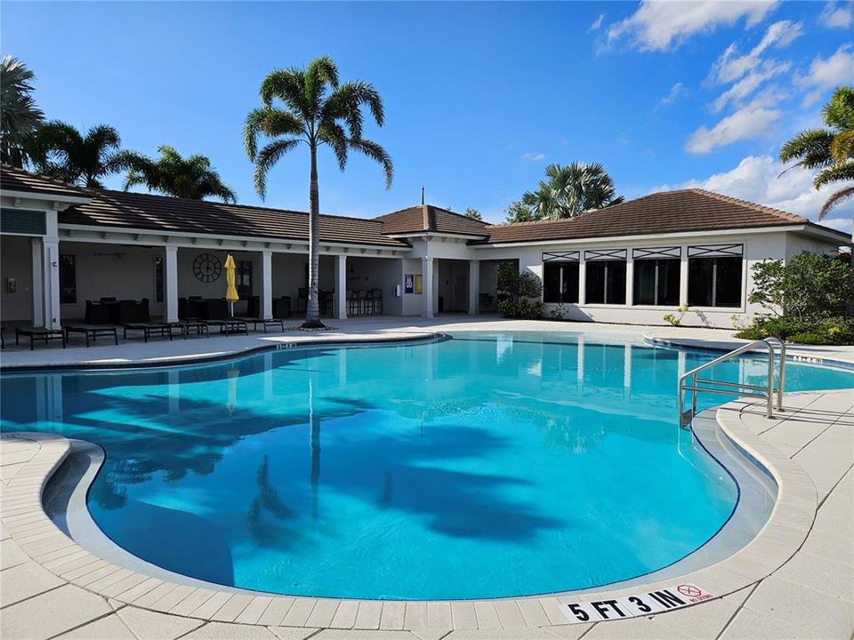 For Rent: $2,100 (3 beds, 2 baths, 1412 Square Feet)